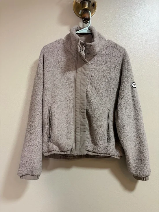 VUORI sherpa jacket - Picture 7 of 10